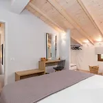 Lola\'S Luxury Apartments