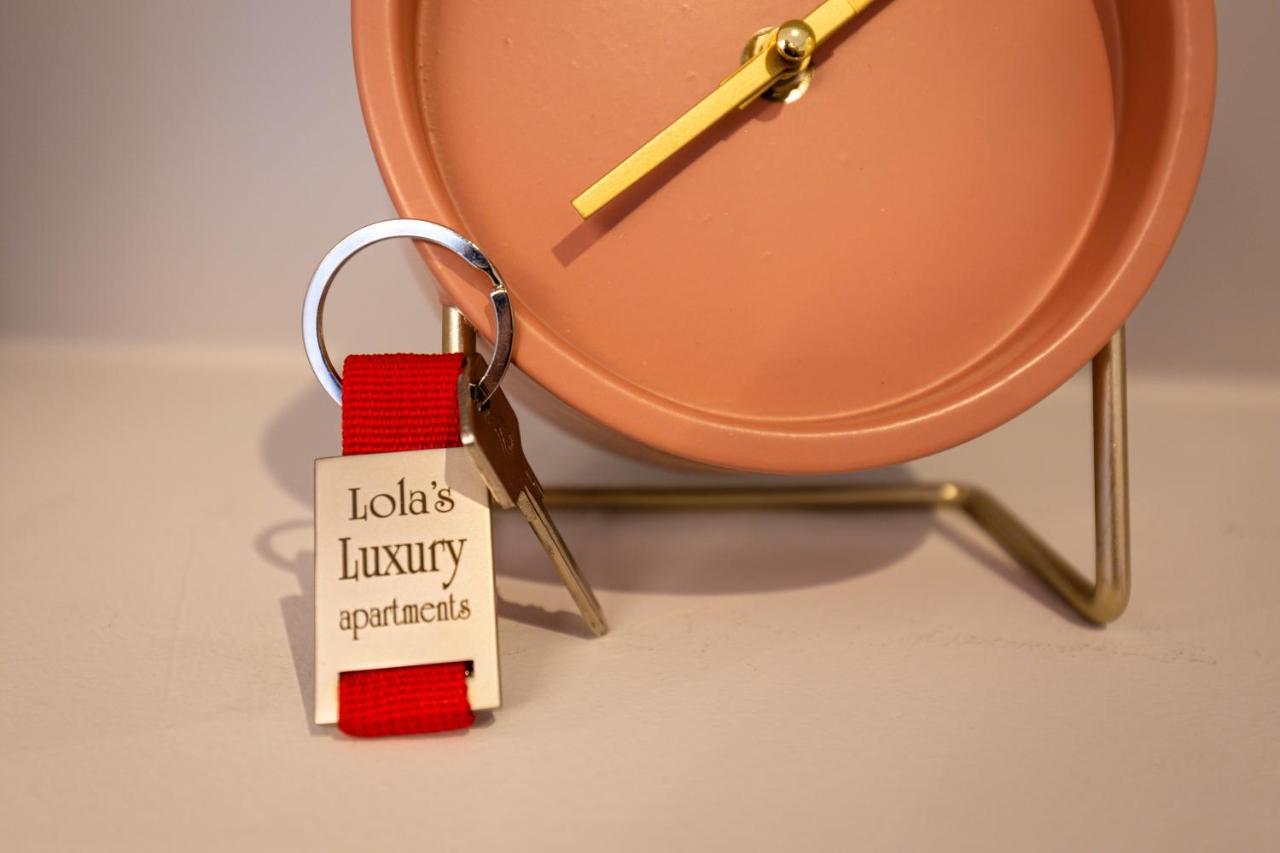 Lola's Luxury Apartament *
