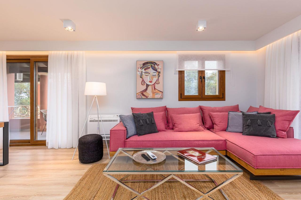 Lola's Luxury Apartment